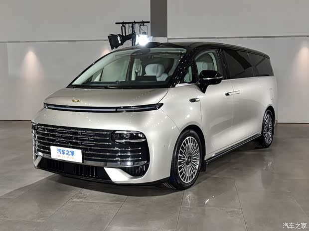 提供6/7/8座布局 千里浩瀚辅助驾驶H5方案 吉利银河V900开启预订